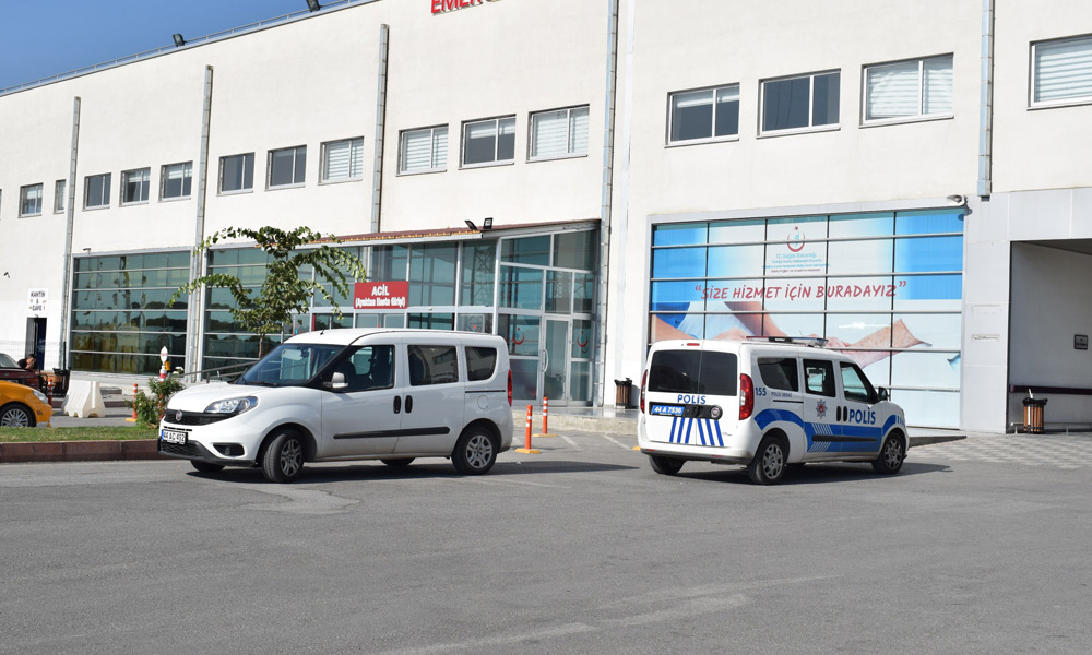 İşçiler yemekten zehirlendiler