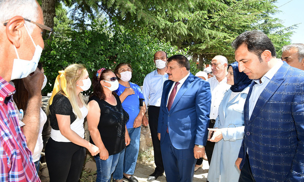 Gürkan, yapımı tamamlanan çalışmaları inceledi