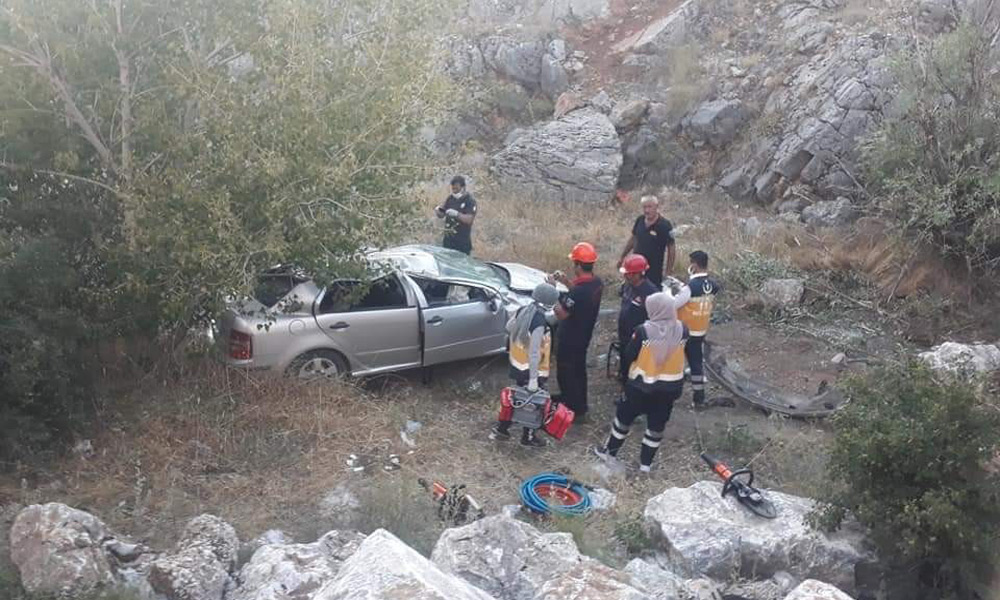 Doğanşehir'de feci kaza! 1 polis öldü, 1 polis yaralandı